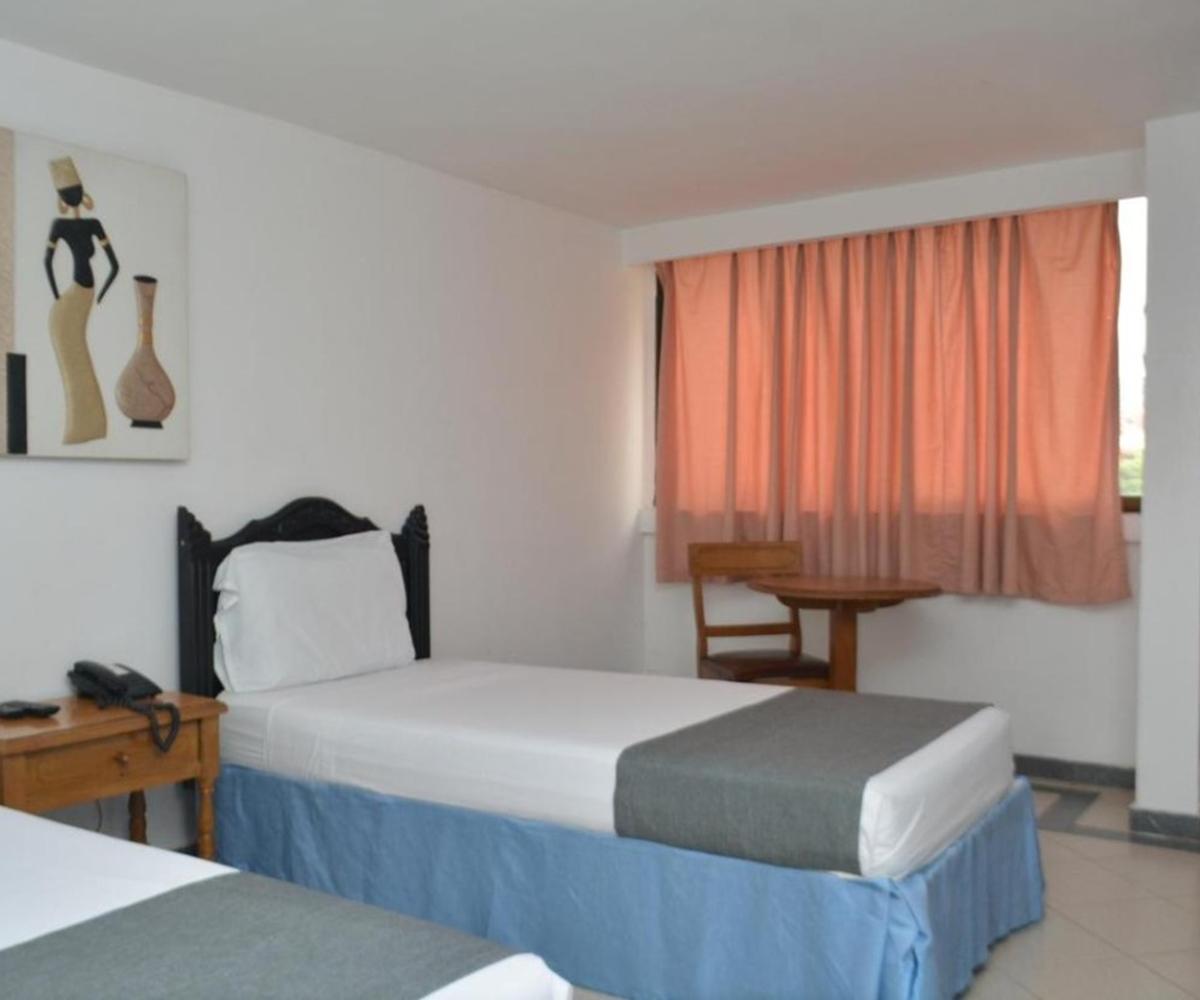 Hotel Casa Ballesteros Барранкилья Экстерьер фото